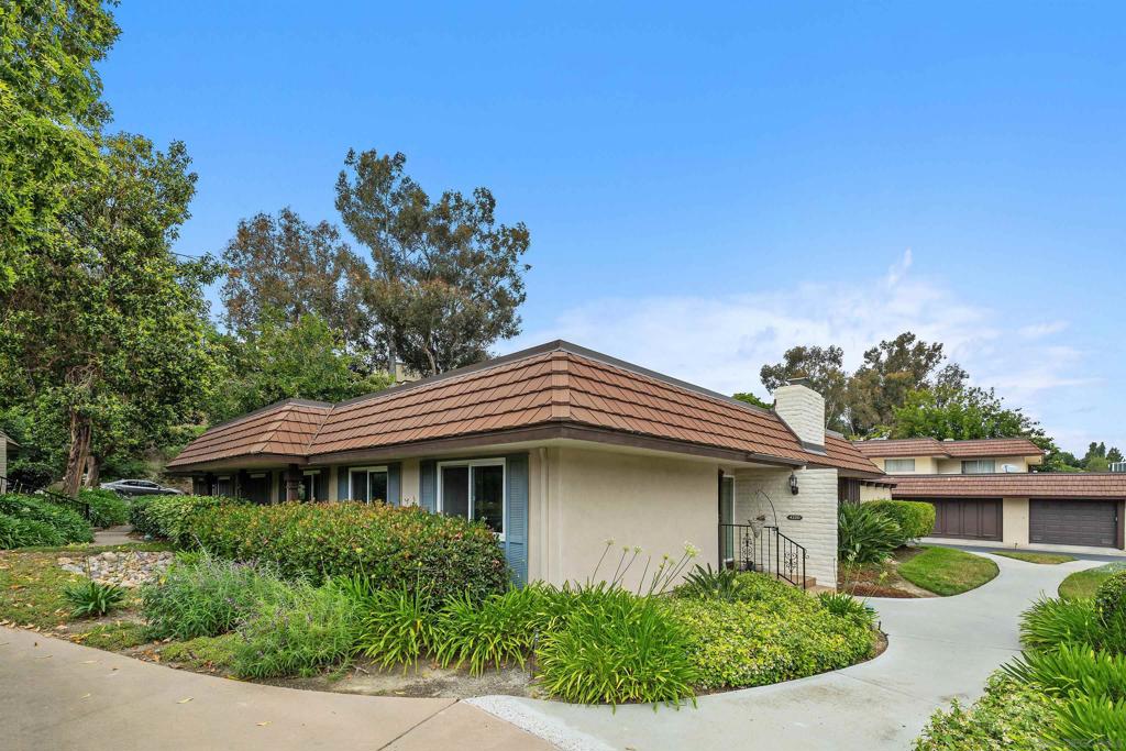 4220 Collwood Ln - photo 2