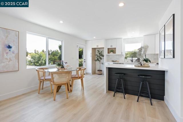 1923 Thompson Ln, El Sobrante CA: https://media.crmls.org/mediaz/32320d51-4095-48d3-9cd6-bab80c37fcf7.jpg