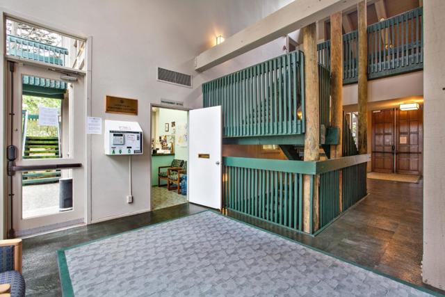 359 Half Moon Lane, Daly City CA: https://media.crmls.org/mediaz/32329ae8-594a-4b38-b100-69edb3a6992d.jpg