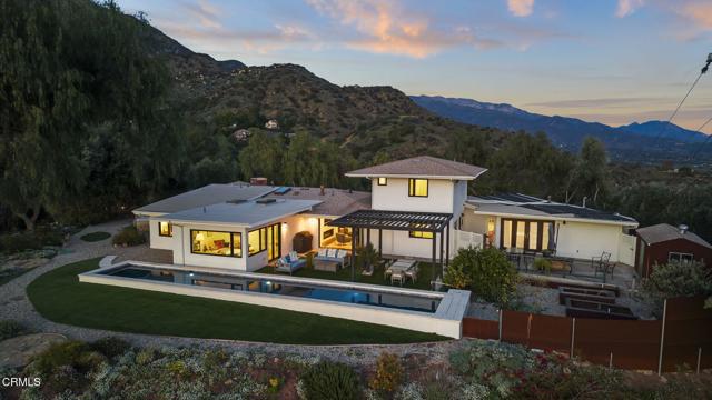 1417 Foothill Road, Ojai CA: https://media.crmls.org/mediaz/3232bc4b-726c-42fd-9148-3b2a171f37df.jpg
