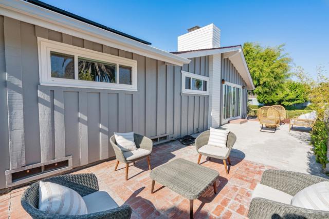 3537 Addison St, San Diego CA: https://media.crmls.org/mediaz/3233d7fe-363e-4271-874c-84591c0adc17.jpg