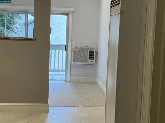 2562 Walnut Blvd, Walnut Creek CA: https://media.crmls.org/mediaz/32354789-fc77-4d37-9894-2605ee4b8133.jpg