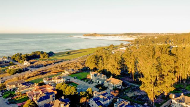 0 Magellan Avenue, Half Moon Bay CA: https://media.crmls.org/mediaz/323666a7-5a7a-4d68-87e6-dadbf5b9848c.jpg