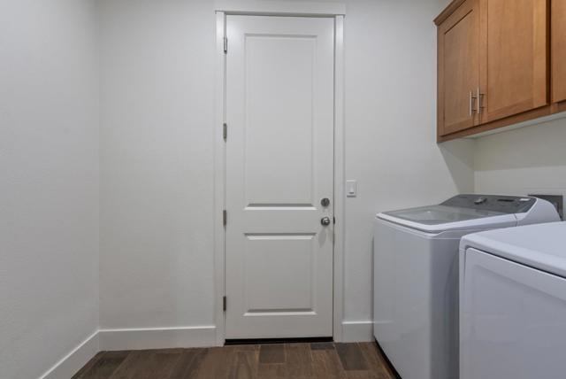 1621 Castlerock Drive, Hollister CA: https://media.crmls.org/mediaz/3236a443-12da-453f-951c-0d0076e644c8.jpg