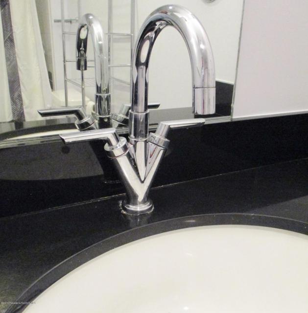 Detail Gallery Image 9 of 33 For 1100 Wilshire Bld #2203,  Los Angeles,  CA 90017 - 1 Beds | 1 Baths