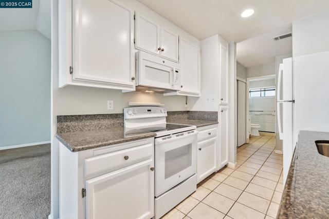 771 Center Ave, Martinez CA: https://media.crmls.org/mediaz/32375584-9869-4c14-b3c5-88ea9008114c.jpg