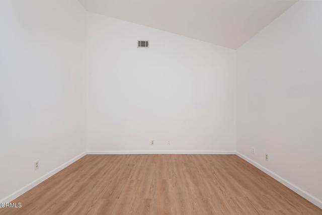 Detail Gallery Image 3 of 59 For 4078 Bending Oak Ct, Moorpark,  CA 93021 - 3 Beds | 2/1 Baths