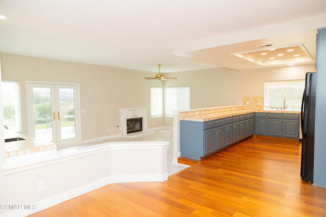 3154 Provence Place, Thousand Oaks CA: https://media.crmls.org/mediaz/32378534-cbf5-4520-939f-353f30f31a51.jpg