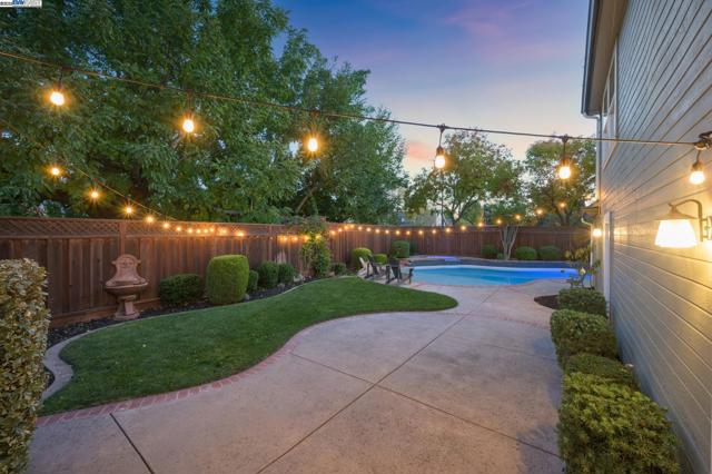 3801 Mohr Ave, Pleasanton CA: https://media.crmls.org/mediaz/32378cd7-2f9a-43de-86db-17918a994220.jpg