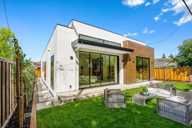 3502 Bryant Street, Palo Alto CA: https://media.crmls.org/mediaz/3238b3c6-b16e-4df2-8c49-40ae49654d6e.jpg