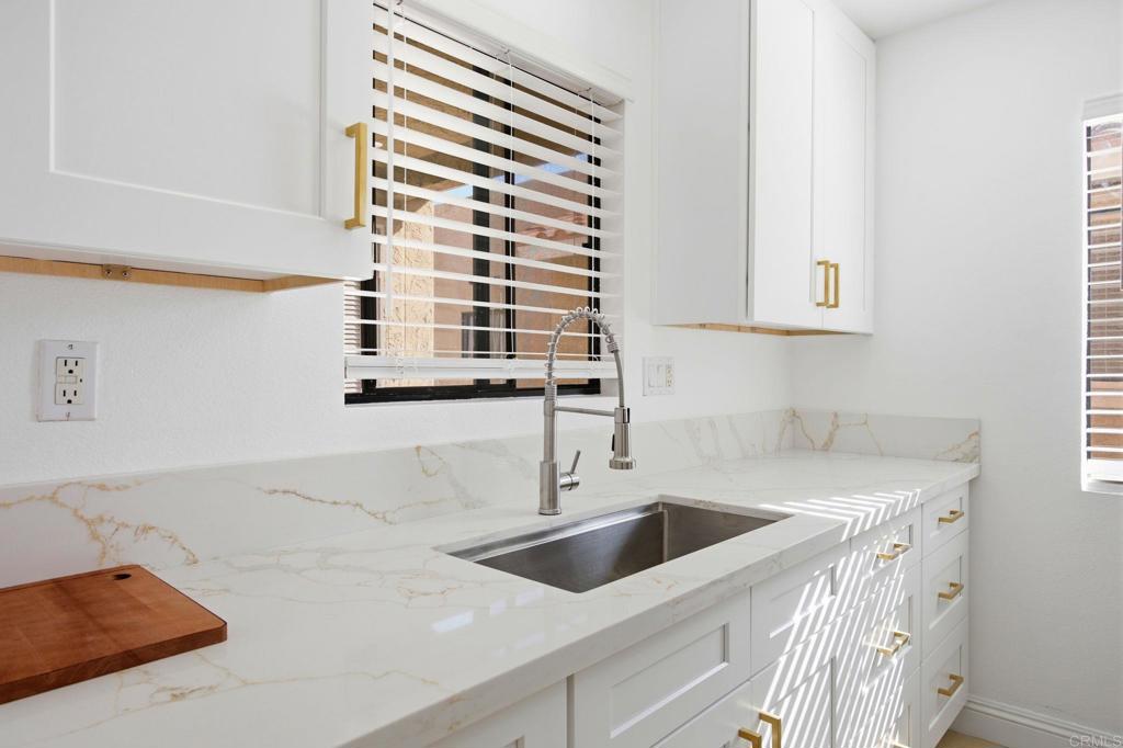 10174 Camino Ruiz - photo 7