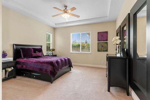505 Porter Court, Folsom CA: https://media.crmls.org/mediaz/323bbd10-87a3-4d7a-85ba-07f55ac6d1ee.jpg