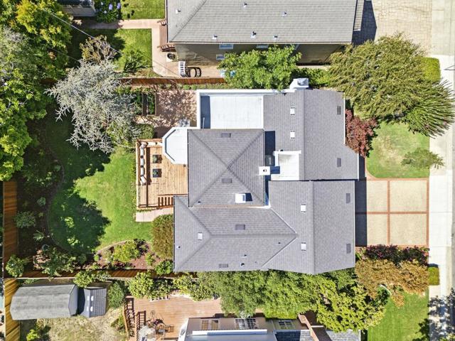 513 Castilian Way, San Mateo CA: https://media.crmls.org/mediaz/323d33da-9448-4178-b9b5-221addf0d6a6.jpg