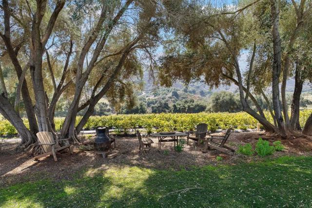 14224 Old Cole Grade Road, Pauma Valley CA: https://media.crmls.org/mediaz/323d88f6-c139-4a99-98b4-eebdeffbe01b.jpg