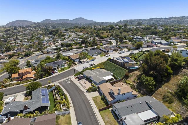 5273 Lewison Pl, San Diego CA: https://media.crmls.org/mediaz/323ee177-bec4-430f-92d6-4687d3014523.jpg