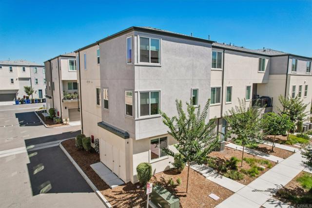 Image 36 of 50 For 5265 Beachfront Cove Street