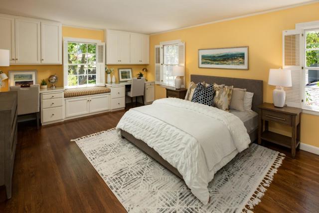 453 N California Avenue, Palo Alto CA: https://media.crmls.org/mediaz/3241cd87-557c-4ff0-a9de-6f51d8fede9d.jpg