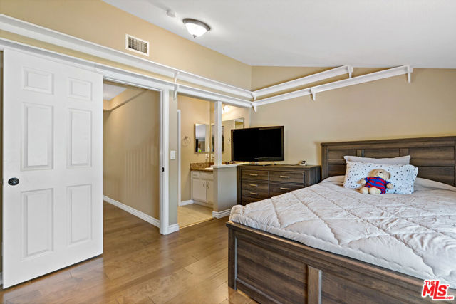 683 Triunfo Canyon Road, Westlake Village CA: https://media.crmls.org/mediaz/3242509c-c4d1-44f9-b859-052ea569bc71.jpg
