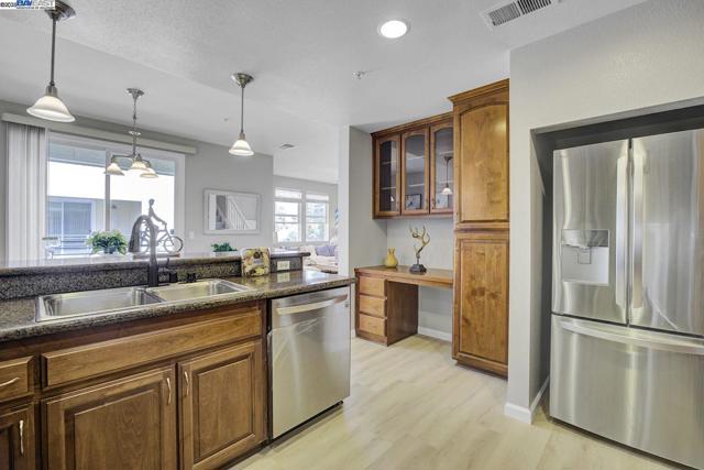 40702 Greystone Ter, Fremont CA: https://media.crmls.org/mediaz/3243602f-a028-4c3f-8c98-dddc492f9183.jpg