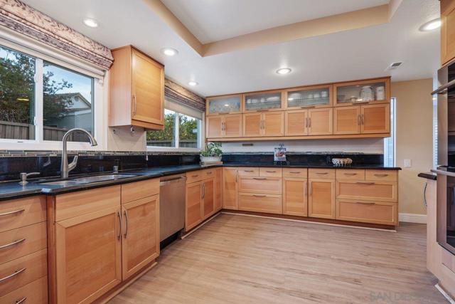 3975 San Gregorio Way, San Diego CA: https://media.crmls.org/mediaz/324389eb-c5a7-4d52-a059-09d44a04a469.jpg
