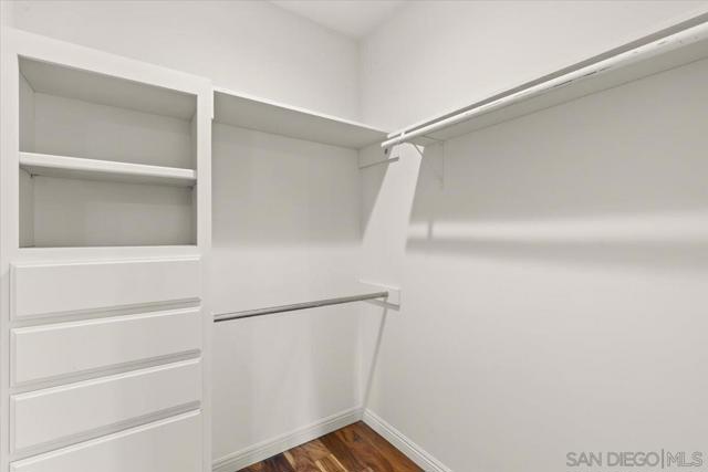 2342 CARIOCA PL, Vista CA: https://media.crmls.org/mediaz/324397a6-5028-41c6-84b2-a2d71672903c.jpg