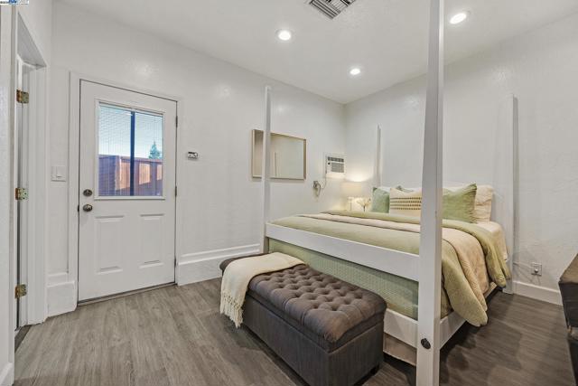 1153 Sherry Way, Livermore CA: https://media.crmls.org/mediaz/3244c4fb-3410-45cc-a465-c785d97731c8.jpg