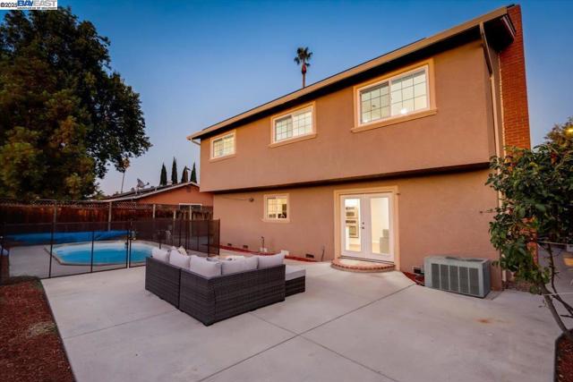 5921 indian Ave, San Jose CA: https://media.crmls.org/mediaz/32458fce-05a5-43f8-8914-ab114d804d5e.jpg