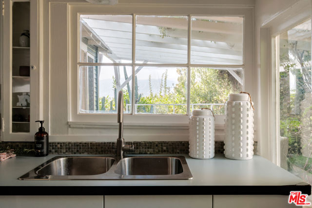 2326 Hidalgo Avenue, Los Angeles CA: https://media.crmls.org/mediaz/3246d382-e035-4caa-a32e-d90bb8ecf00d.jpg