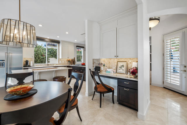 56708 Palms Drive, La Quinta CA: https://media.crmls.org/mediaz/3246dd31-e3a9-426b-a05d-8c3562460009.jpg