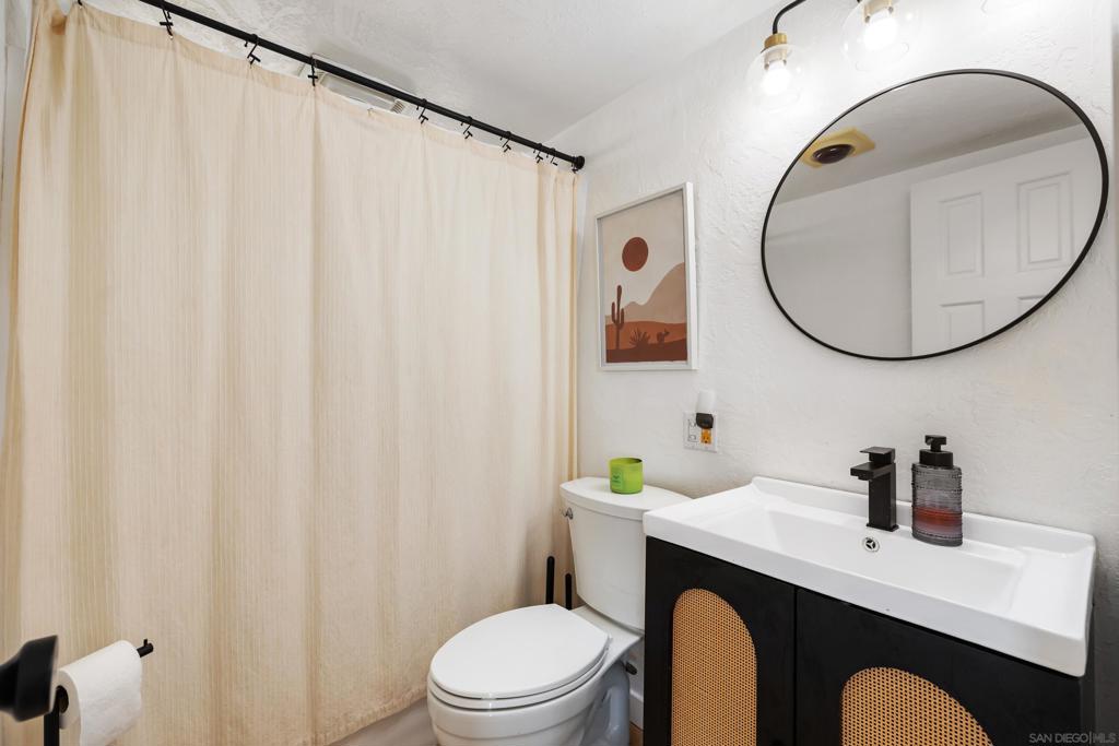 MLS #250043179SD image #38