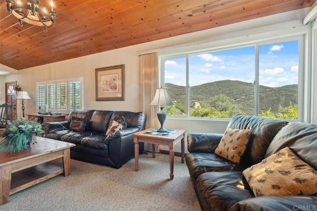 Detail Gallery Image 18 of 75 For 1480 Round Potrero Rd, Potrero,  CA 91963 - 3 Beds | 2/1 Baths
