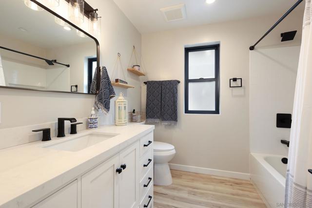 1686 88 Gecko Road, Vista CA: https://media.crmls.org/mediaz/32481fbe-ee06-4359-82af-852b4a502bbe.jpg