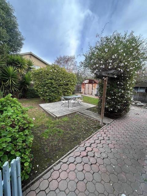 612 Central Avenue, Salinas CA: https://media.crmls.org/mediaz/3248d031-6fd6-4bdd-8849-d974b5ddba7a.jpg