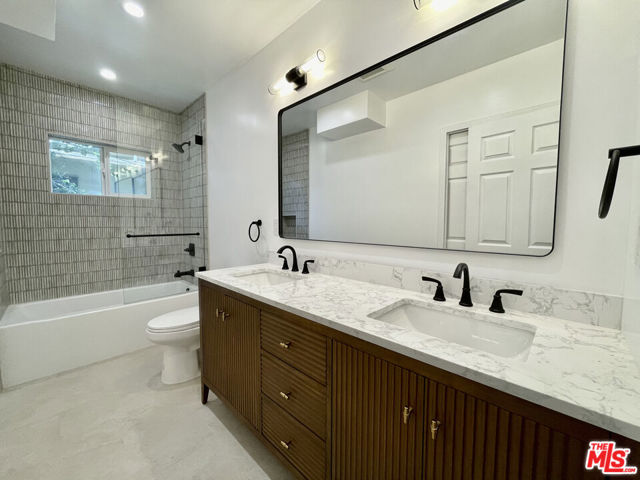 1436 S Spaulding Avenue, Los Angeles CA: https://media.crmls.org/mediaz/3248fe18-66bf-4c08-bfdb-f186125d369c.jpg