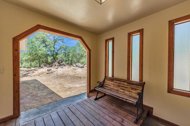 3748 Baldwin Drive, Placerville CA: https://media.crmls.org/mediaz/3249ab7d-4d69-4f34-ad20-87819d1cac8a.jpg