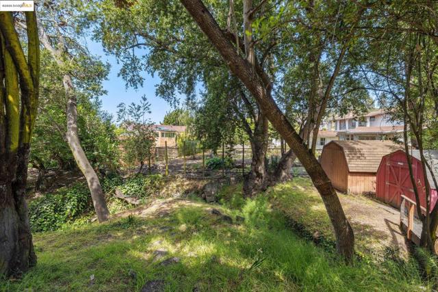 1675 Visalia Ave, Berkeley CA: https://media.crmls.org/mediaz/324a9079-69a6-46cb-aa7b-28bcc425f5af.jpg