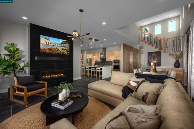 17588 Bushwick Lane, Lathrop CA: https://media.crmls.org/mediaz/324a9271-07cd-406e-9164-07a7cd594ad5.jpg