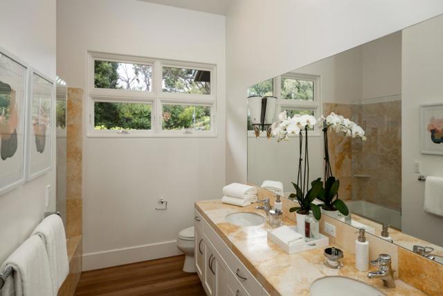 12008 Emerald Hill Lane, Los Altos Hills CA: https://media.crmls.org/mediaz/324bea58-39fc-4ae6-849d-f33151f817d0.jpg