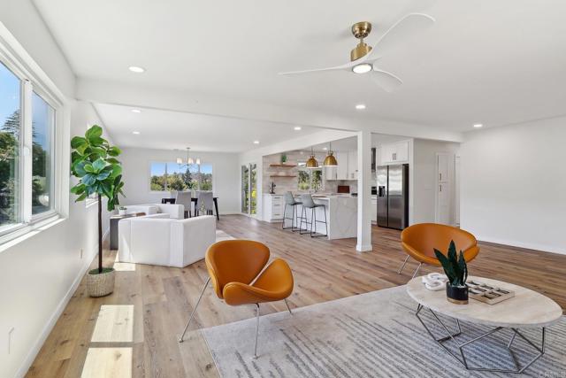 1917 Friendly Drive, Vista CA: https://media.crmls.org/mediaz/324c42fc-34e4-4e71-b15b-637a80927b23.jpg