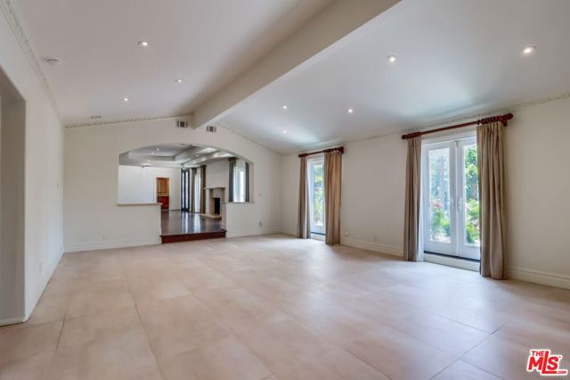 114 S Layton Drive, Los Angeles CA: https://media.crmls.org/mediaz/324d251b-962e-43e9-9d37-5538ba59df30.jpg