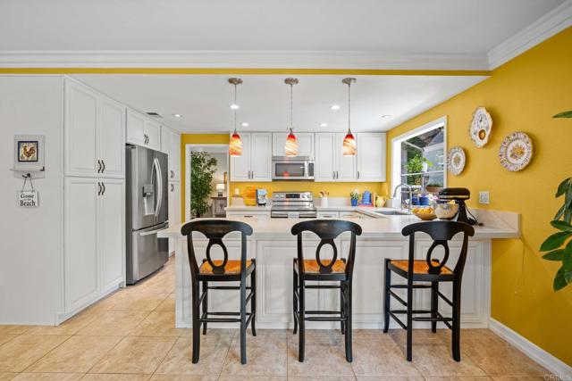 2702 Jacaranda Avenue, Carlsbad CA: https://media.crmls.org/mediaz/324d5342-2739-49b6-8edf-d743df59ea75.jpg