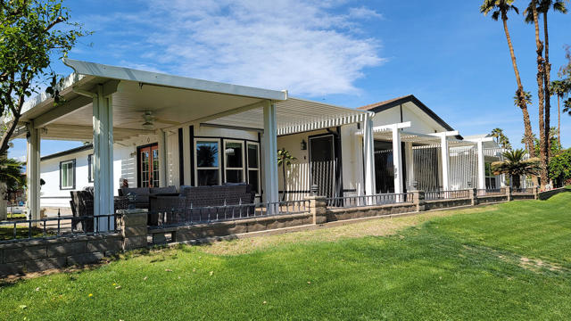 34610 Branding Iron Lane, Thousand Palms CA: https://media.crmls.org/mediaz/324ddfd8-d87a-4284-9694-5662944fcf86.jpg
