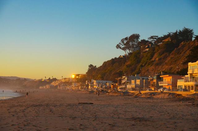 26 Seacliff Drive, Aptos CA: https://media.crmls.org/mediaz/324df69f-044c-4e5c-9781-ffd4eddafccd.jpg