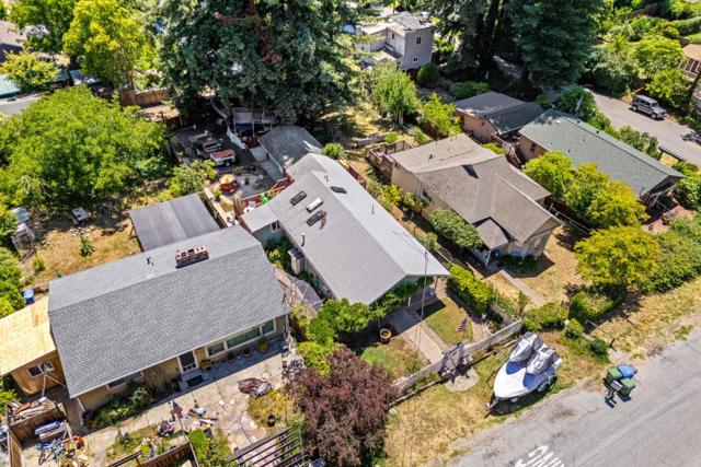 12800 Boulder Street, Boulder Creek CA: https://media.crmls.org/mediaz/324e528c-ee0c-4147-89fa-44befc350a8e.jpg
