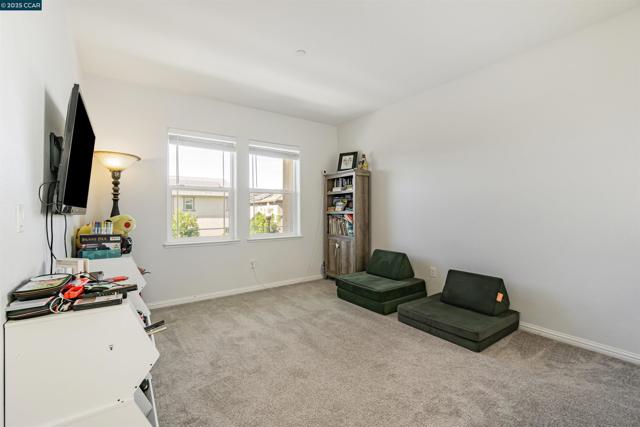 158 Wooley Creek Way, Brentwood CA: https://media.crmls.org/mediaz/324fb3ac-6846-4585-a1d1-8b19c388228e.jpg