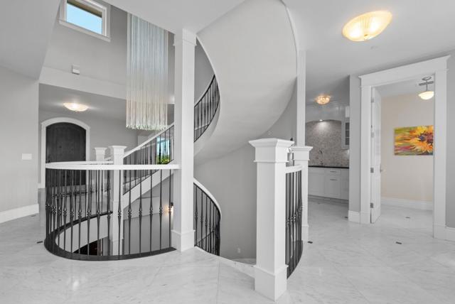 40 S Circle Drive, Santa Cruz CA: https://media.crmls.org/mediaz/325010ce-3332-4e93-9b11-1f8a27d9e98d.jpg