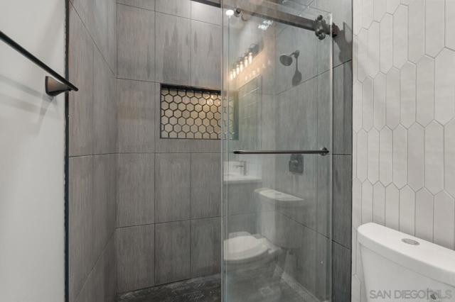 1195 Georgia A-C, Imperial Beach CA: https://media.crmls.org/mediaz/32521018-df68-4ac4-a0dc-c4f9bea4bd21.jpg