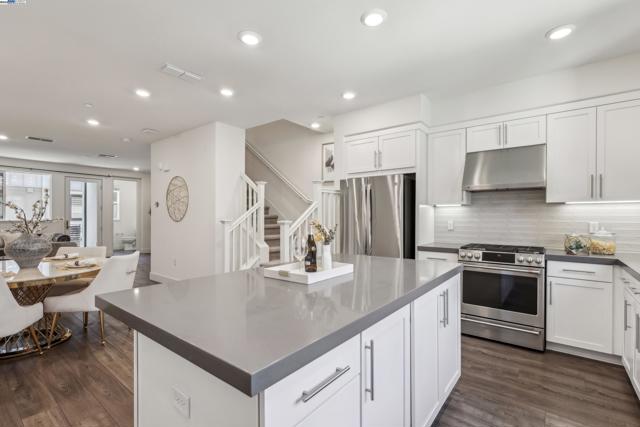 3819 Improvement Ter, Fremont CA: https://media.crmls.org/mediaz/32523106-1f82-49f0-b25b-82ba8ed78b93.jpg