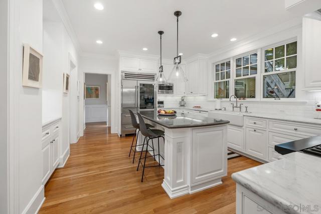 Image 13 of 47 For 2961 1st Ave.