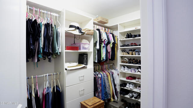 35205 Village 35, Camarillo CA: https://media.crmls.org/mediaz/32540630-a354-48c1-9b5e-7733c0d4aee2.jpg